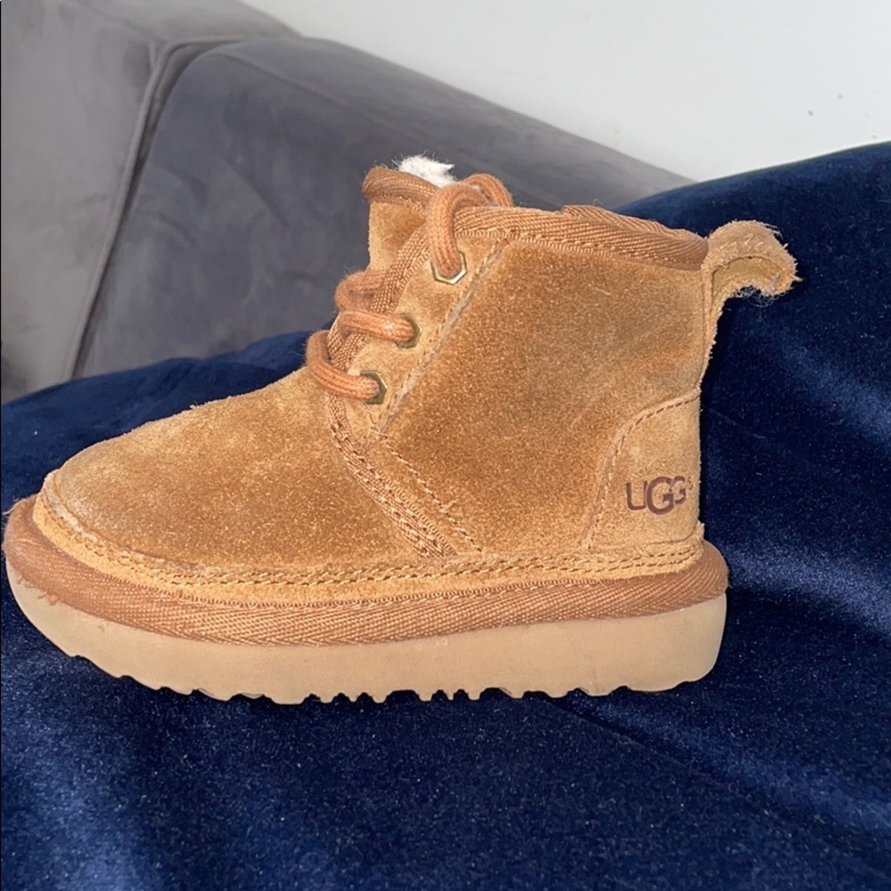 UGG neumel ii / chestnut/Brown !! Great condition!